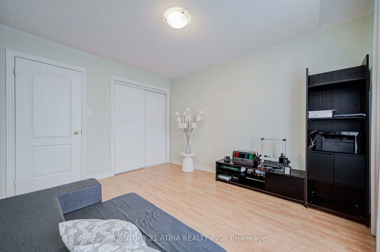 25, Matthewson, Bradford, Bradford West Gwillimbury