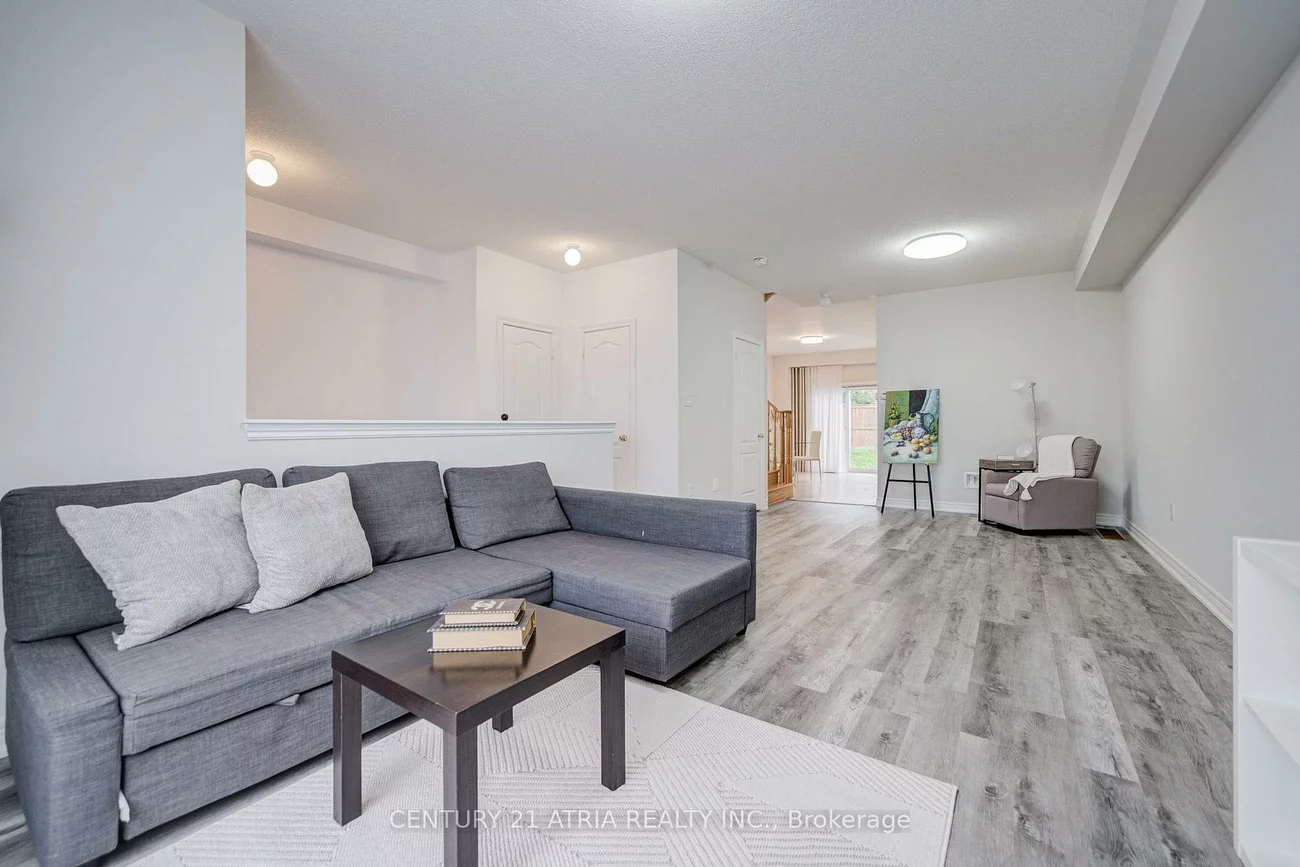 25, Matthewson, Bradford, Bradford West Gwillimbury