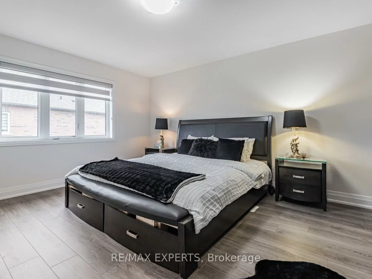 12, Ferragine, Bradford, Bradford West Gwillimbury
