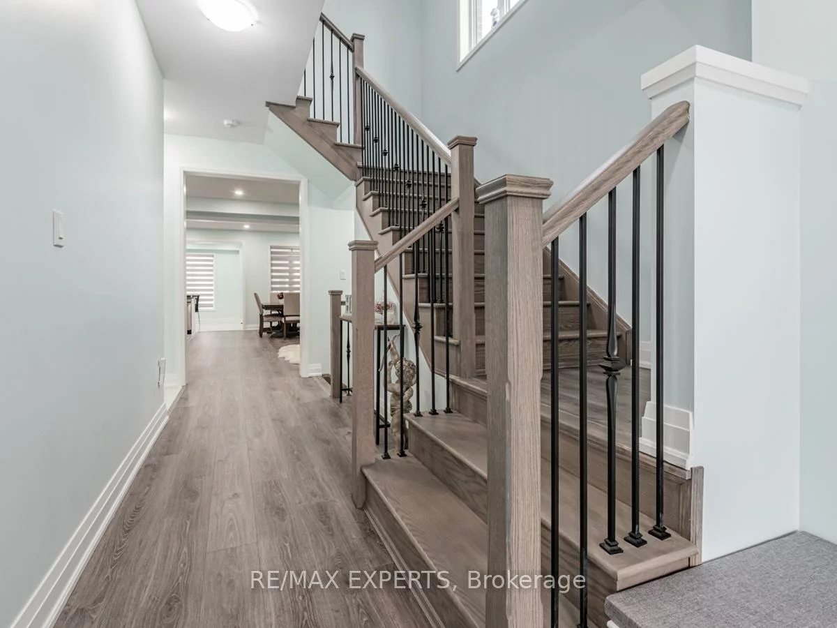 12, Ferragine, Bradford, Bradford West Gwillimbury