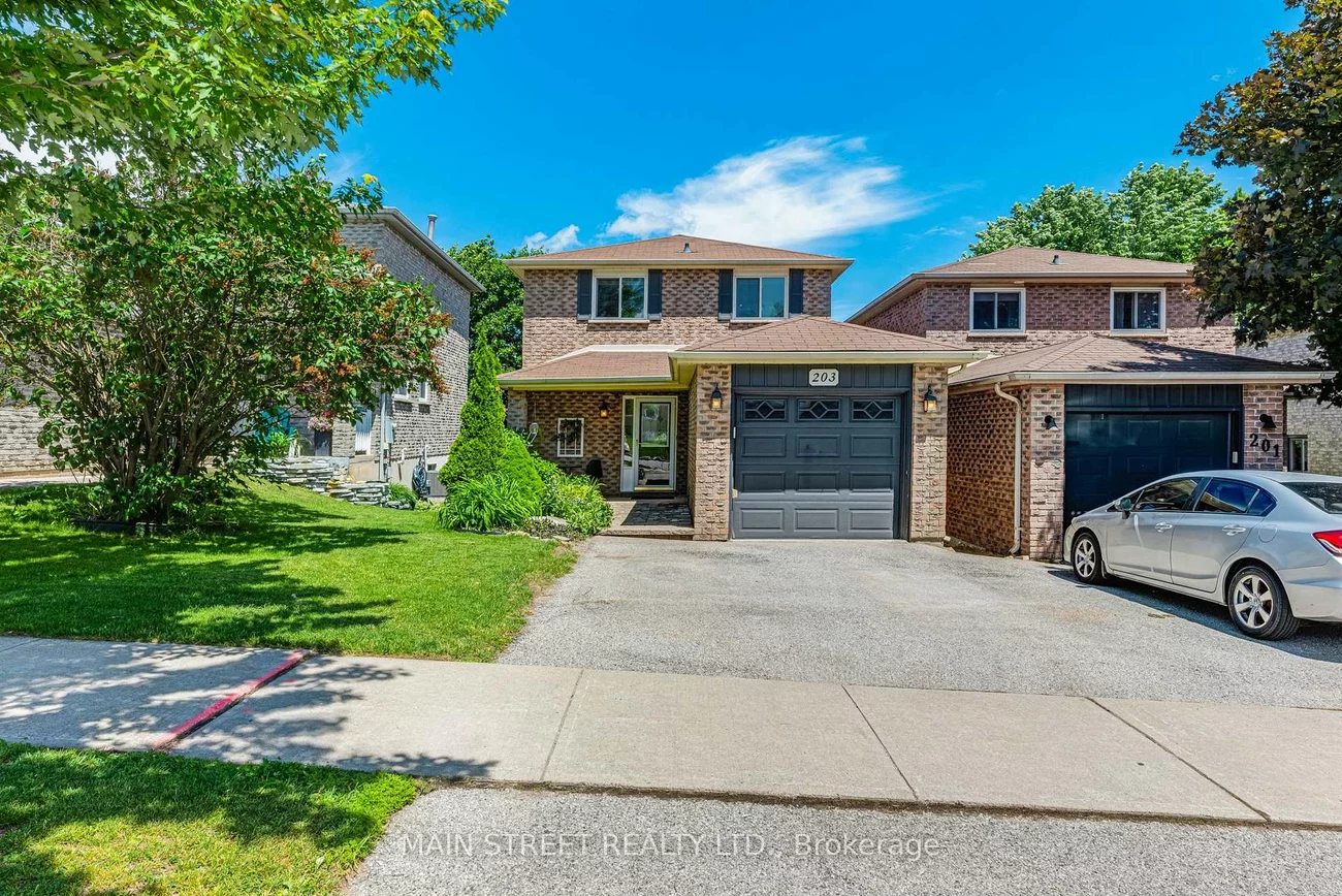 203, Colborne, Bradford, Bradford West Gwillimbury