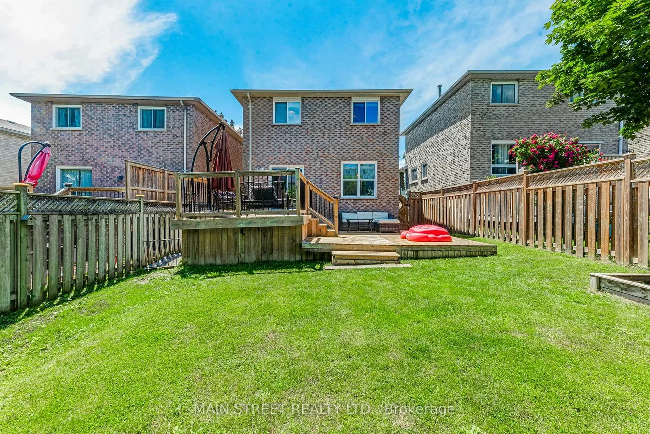 203, Colborne, Bradford, Bradford West Gwillimbury