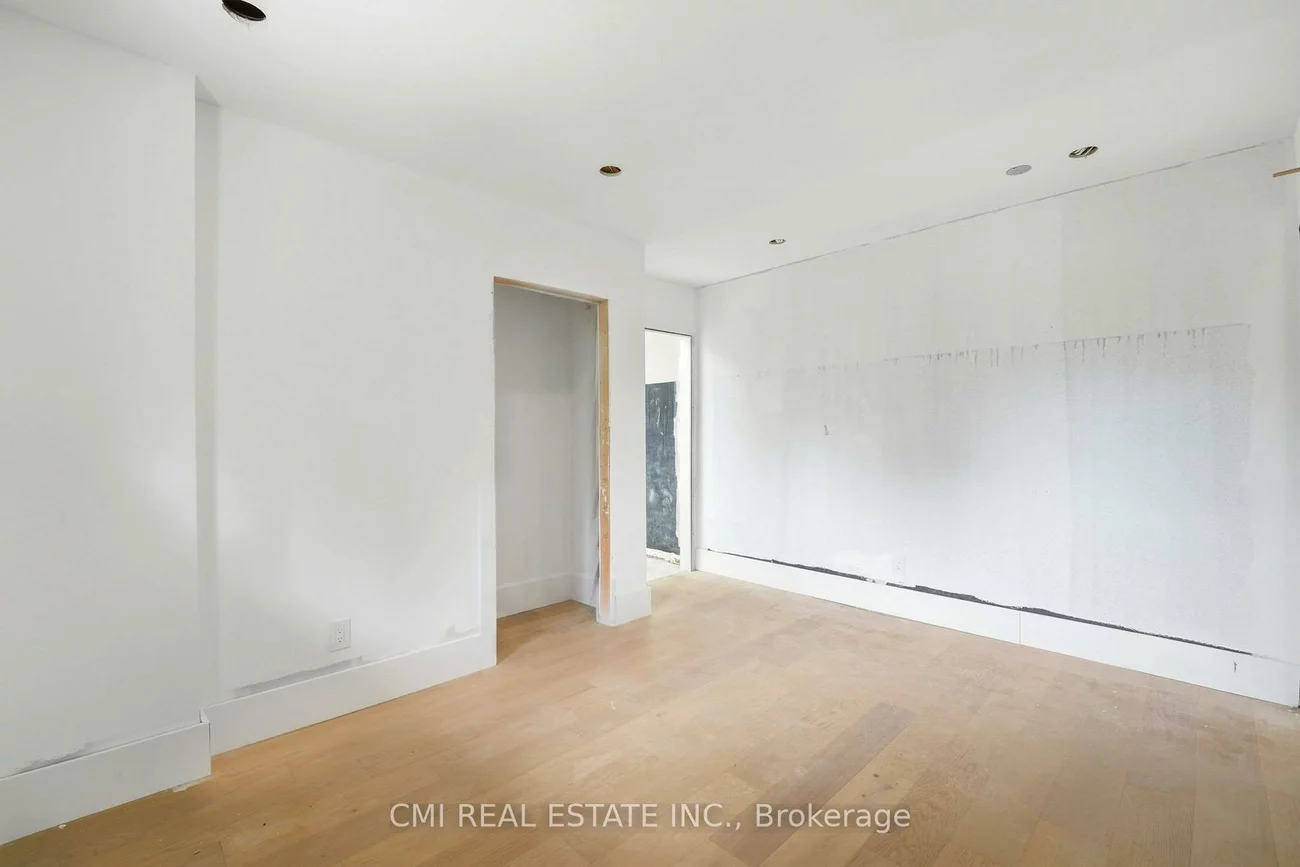 194, Simcoe, Bradford, Bradford West Gwillimbury
