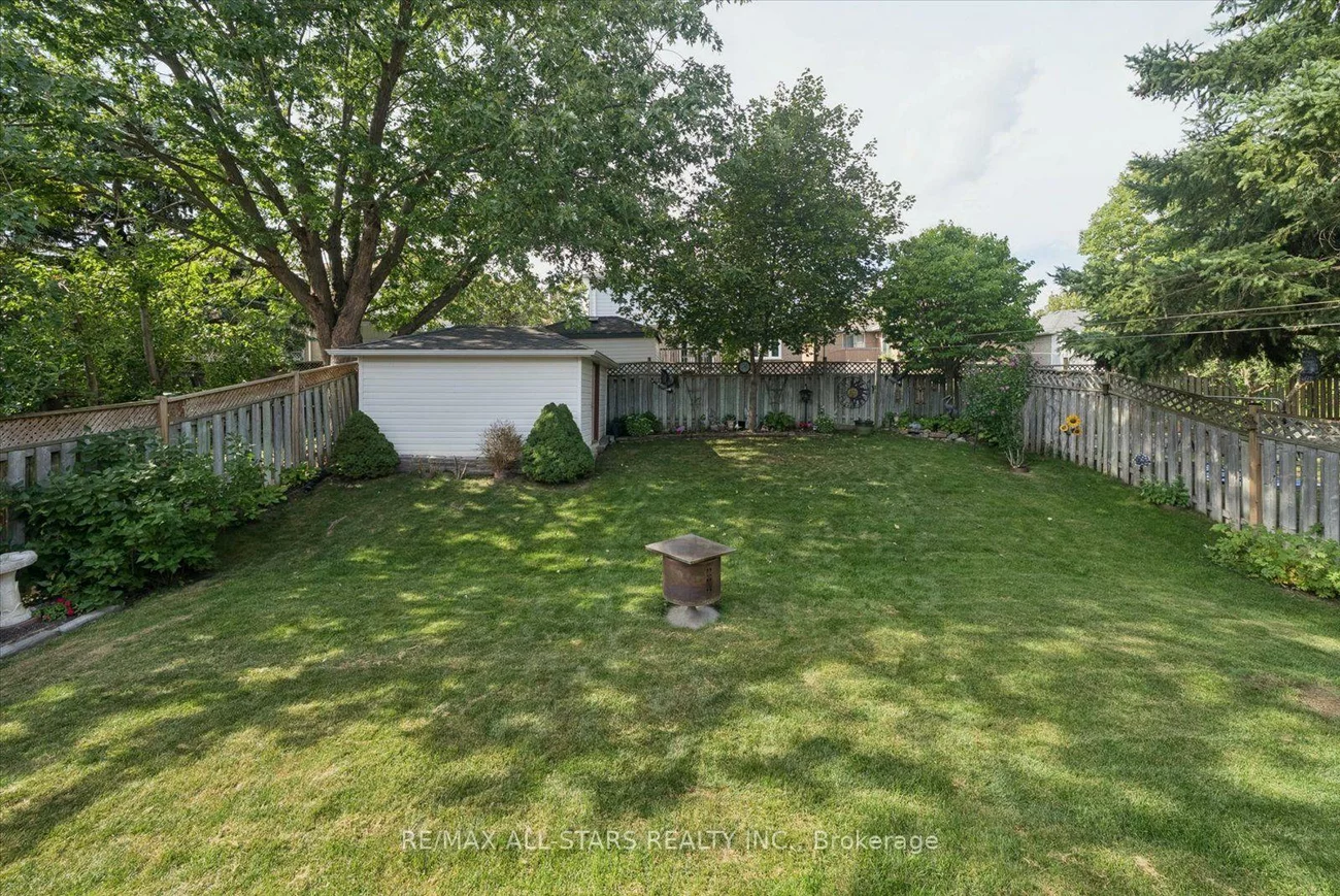31, Crown, Bradford, Bradford West Gwillimbury