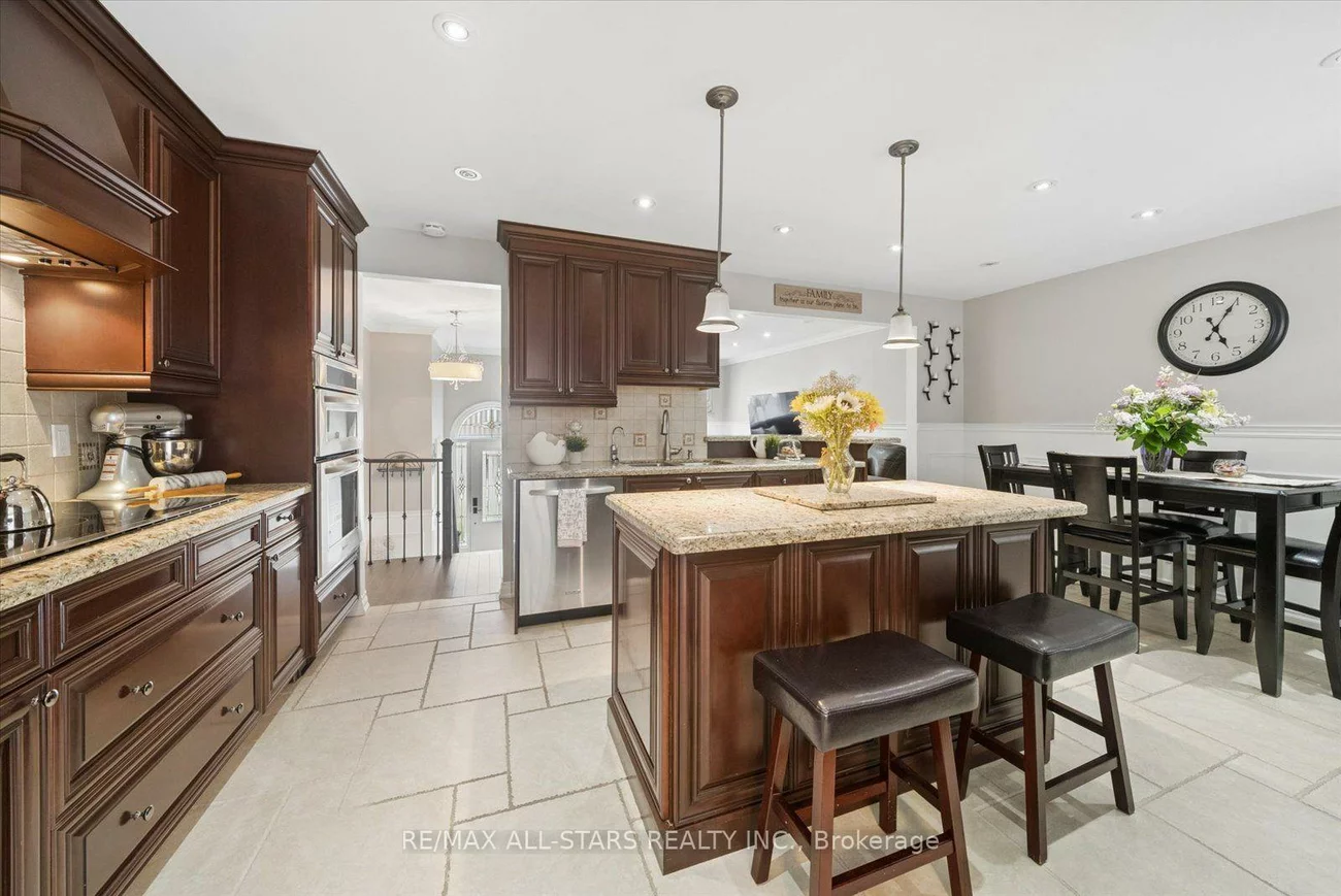31, Crown, Bradford, Bradford West Gwillimbury