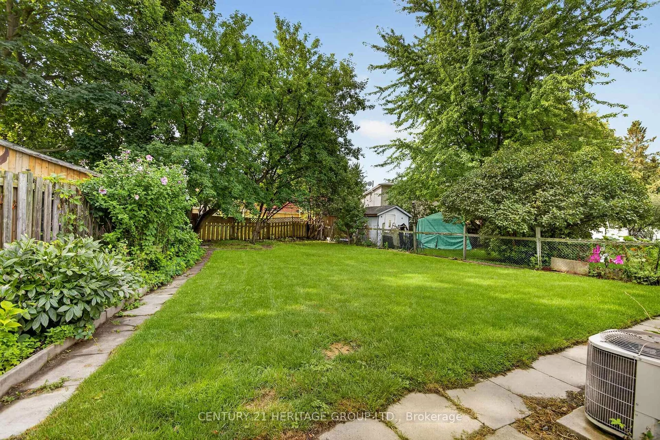 72, Kulpin, Bradford, Bradford West Gwillimbury