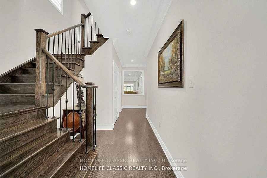 105, McKenzie, Bradford, Bradford West Gwillimbury