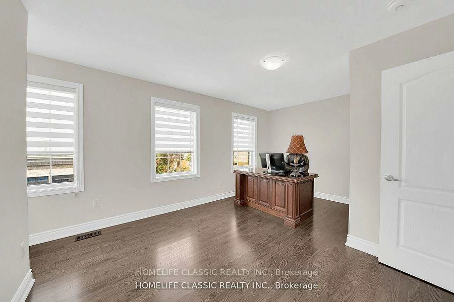105, McKenzie, Bradford, Bradford West Gwillimbury
