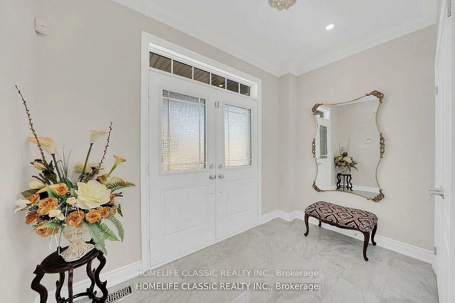 105, McKenzie, Bradford, Bradford West Gwillimbury