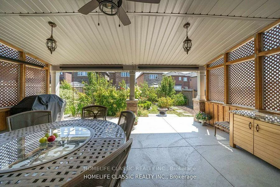 105, McKenzie, Bradford, Bradford West Gwillimbury