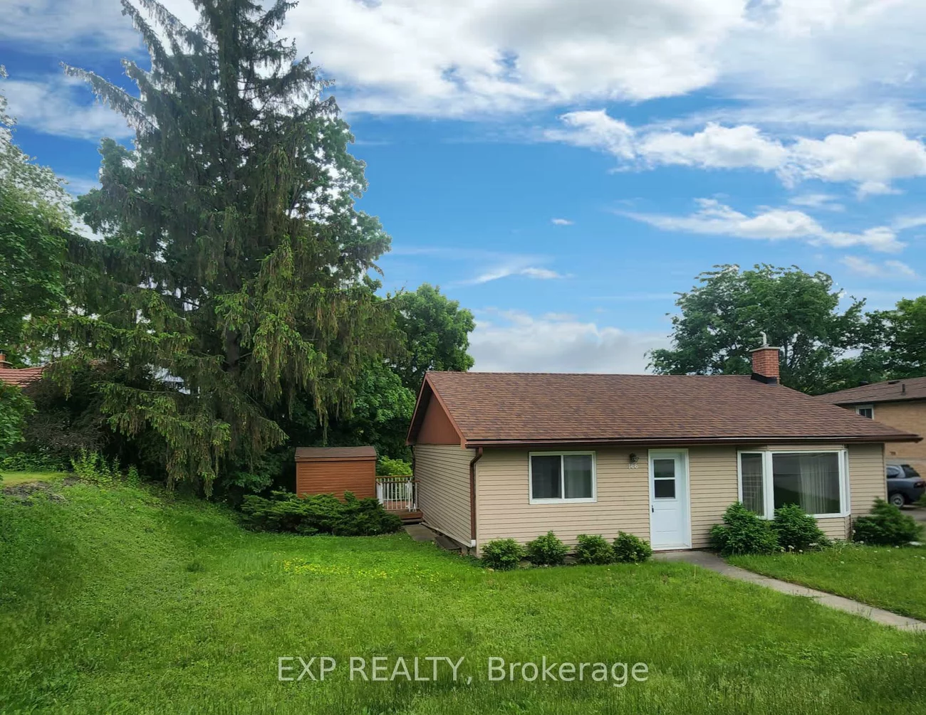 166, John, Bradford, Bradford West Gwillimbury