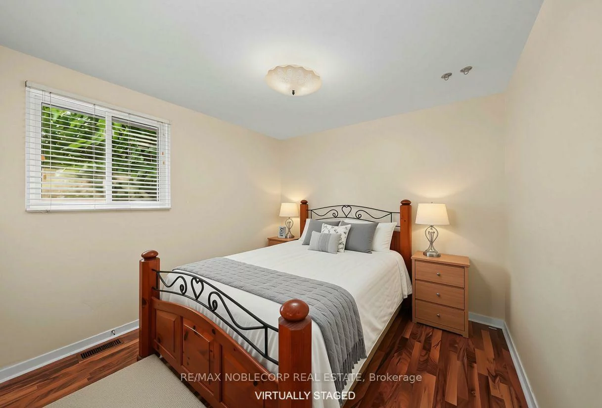 166, Collings, Bradford, Bradford West Gwillimbury