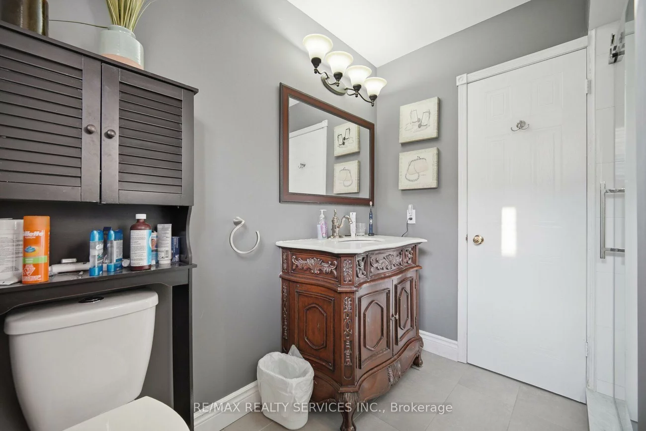 46, Magani, Bradford, Bradford West Gwillimbury