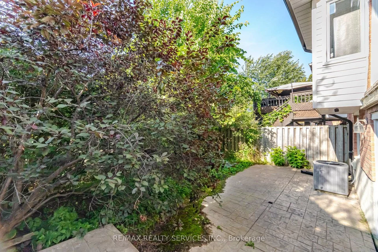 46, Magani, Bradford, Bradford West Gwillimbury