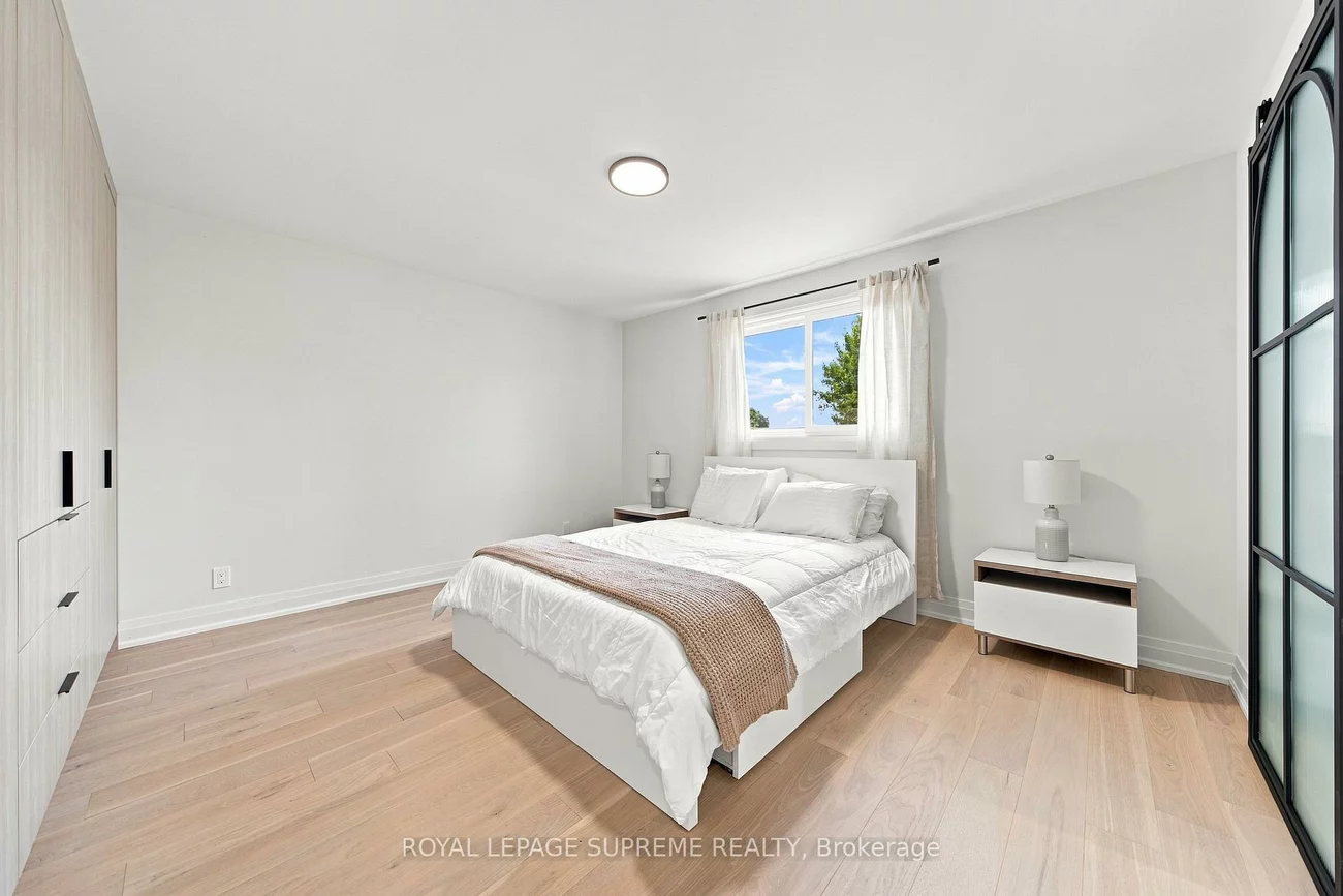 26, Crown, Bradford, Bradford West Gwillimbury