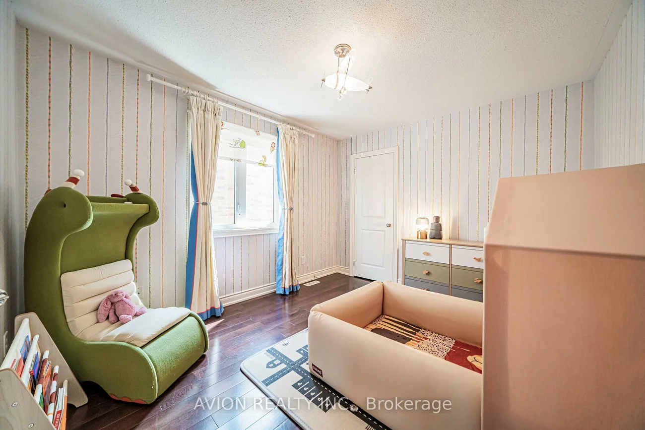 46, Rogers, Bradford, Bradford West Gwillimbury