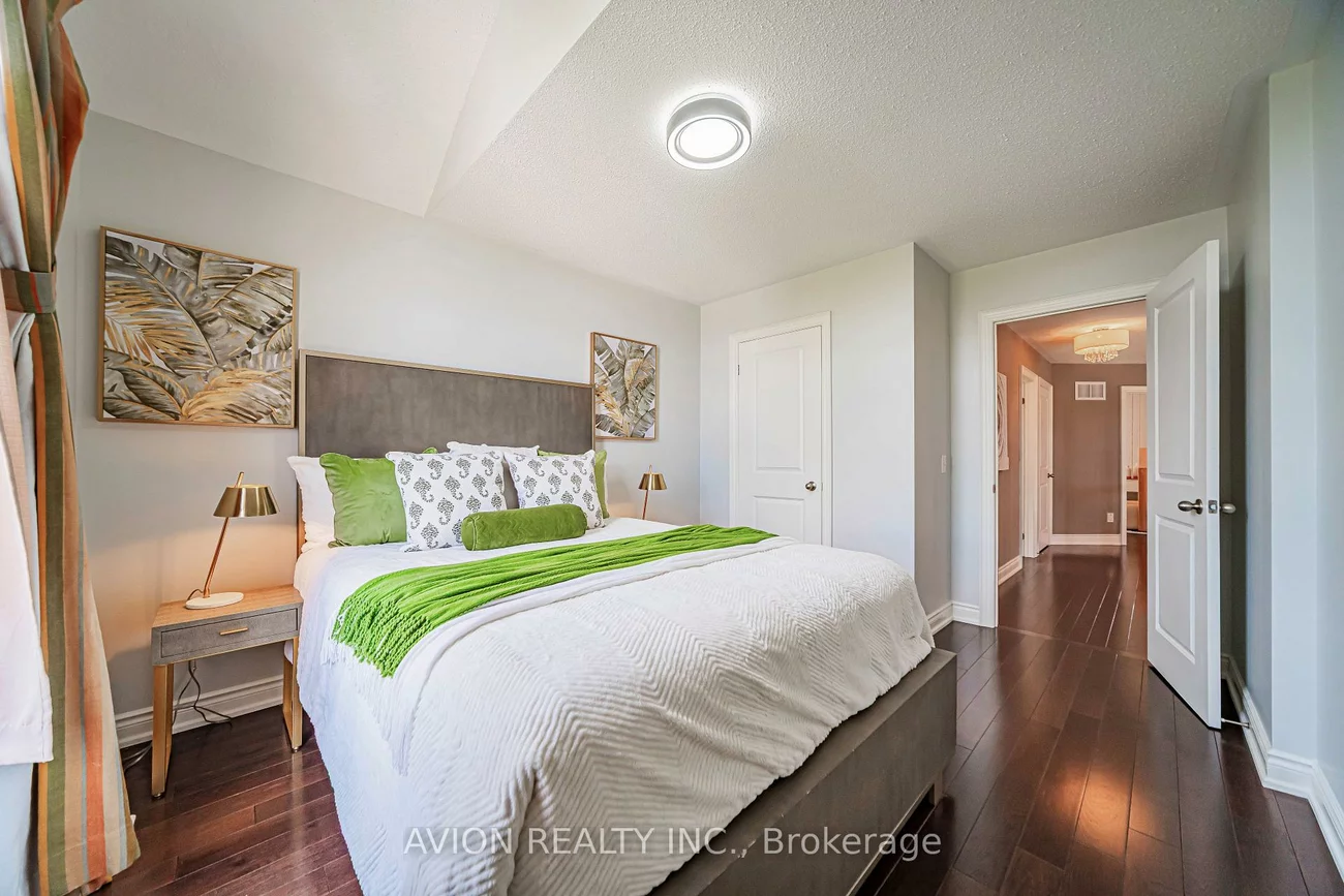 46, Rogers, Bradford, Bradford West Gwillimbury