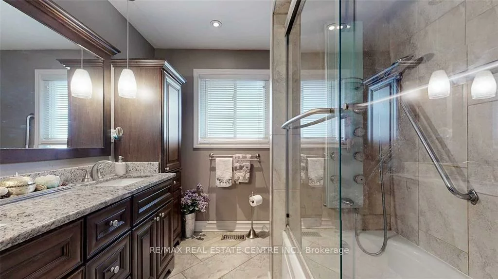 259, Simcoe, Bradford, Bradford West Gwillimbury