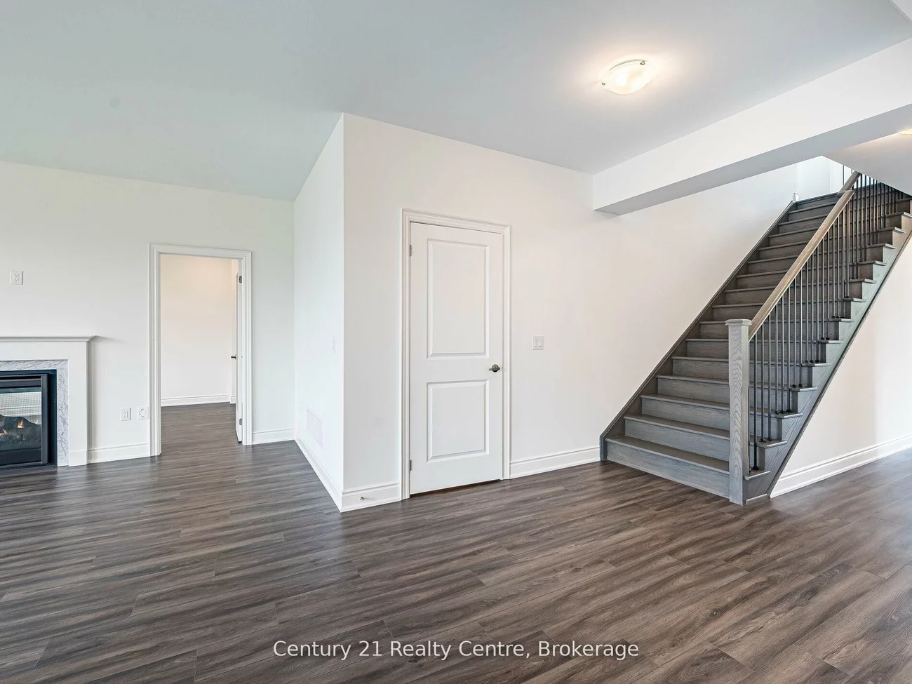 26, Hearn, Bond Head, Bradford West Gwillimbury