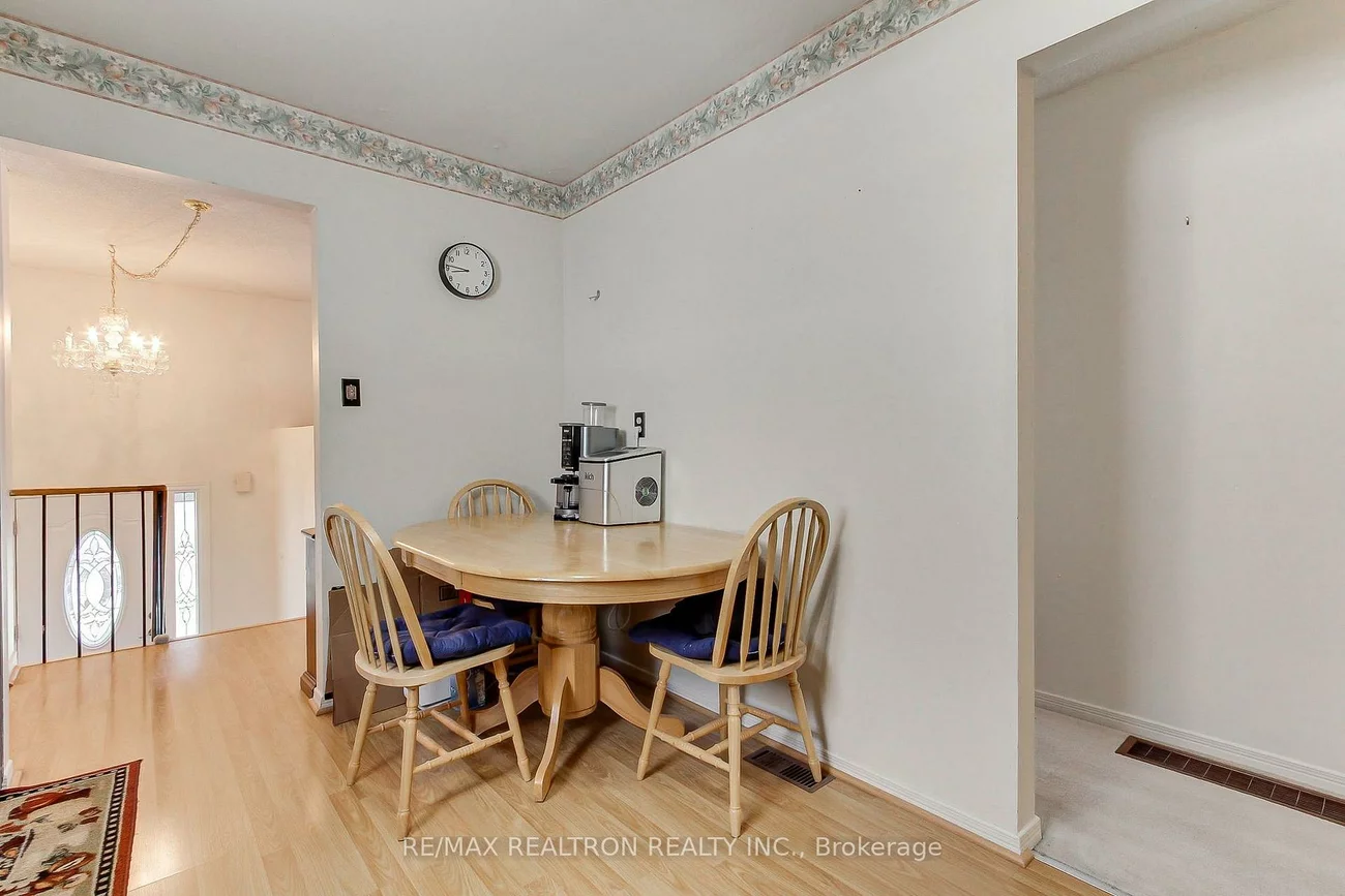 28, Longview, Bradford, Bradford West Gwillimbury