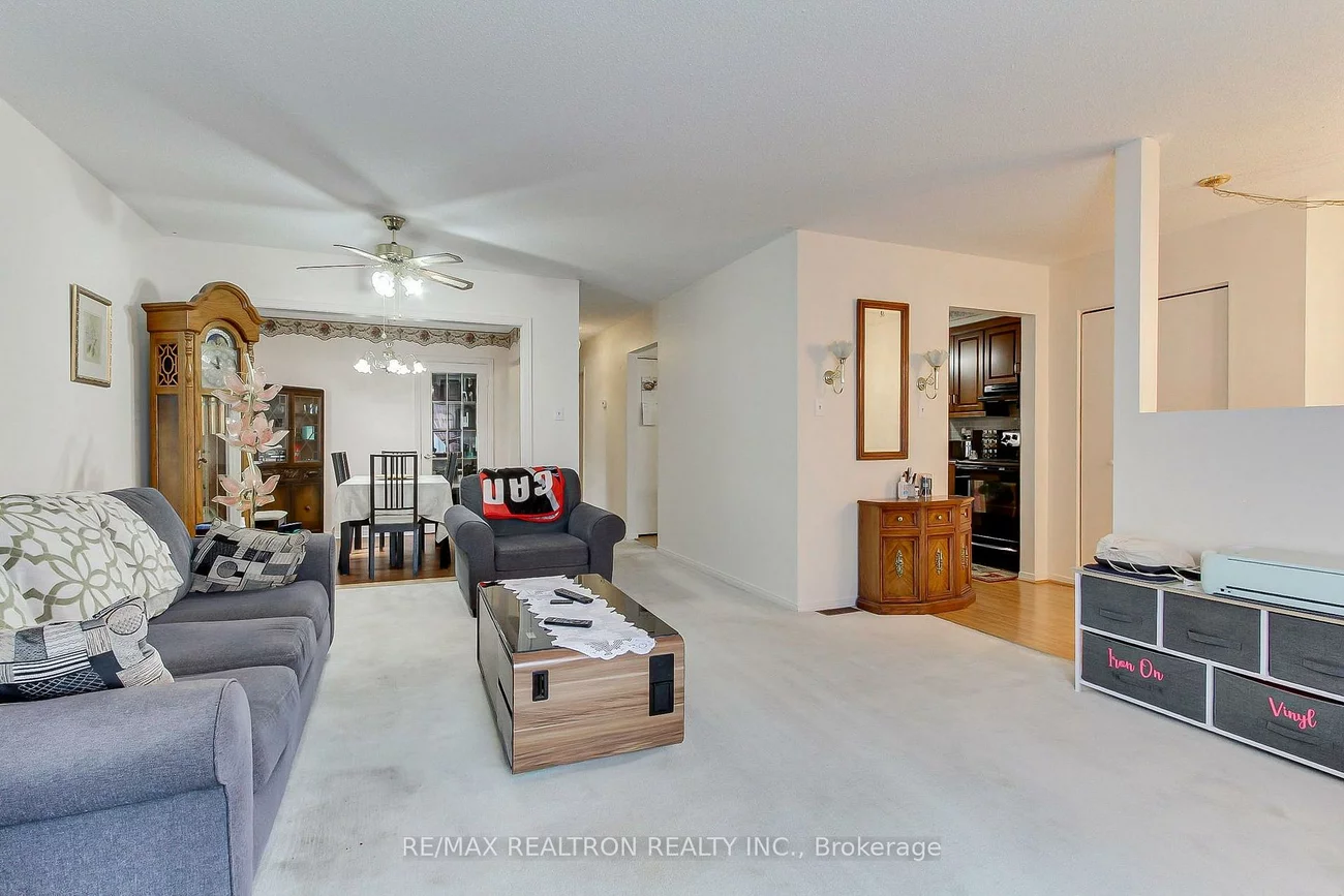28, Longview, Bradford, Bradford West Gwillimbury