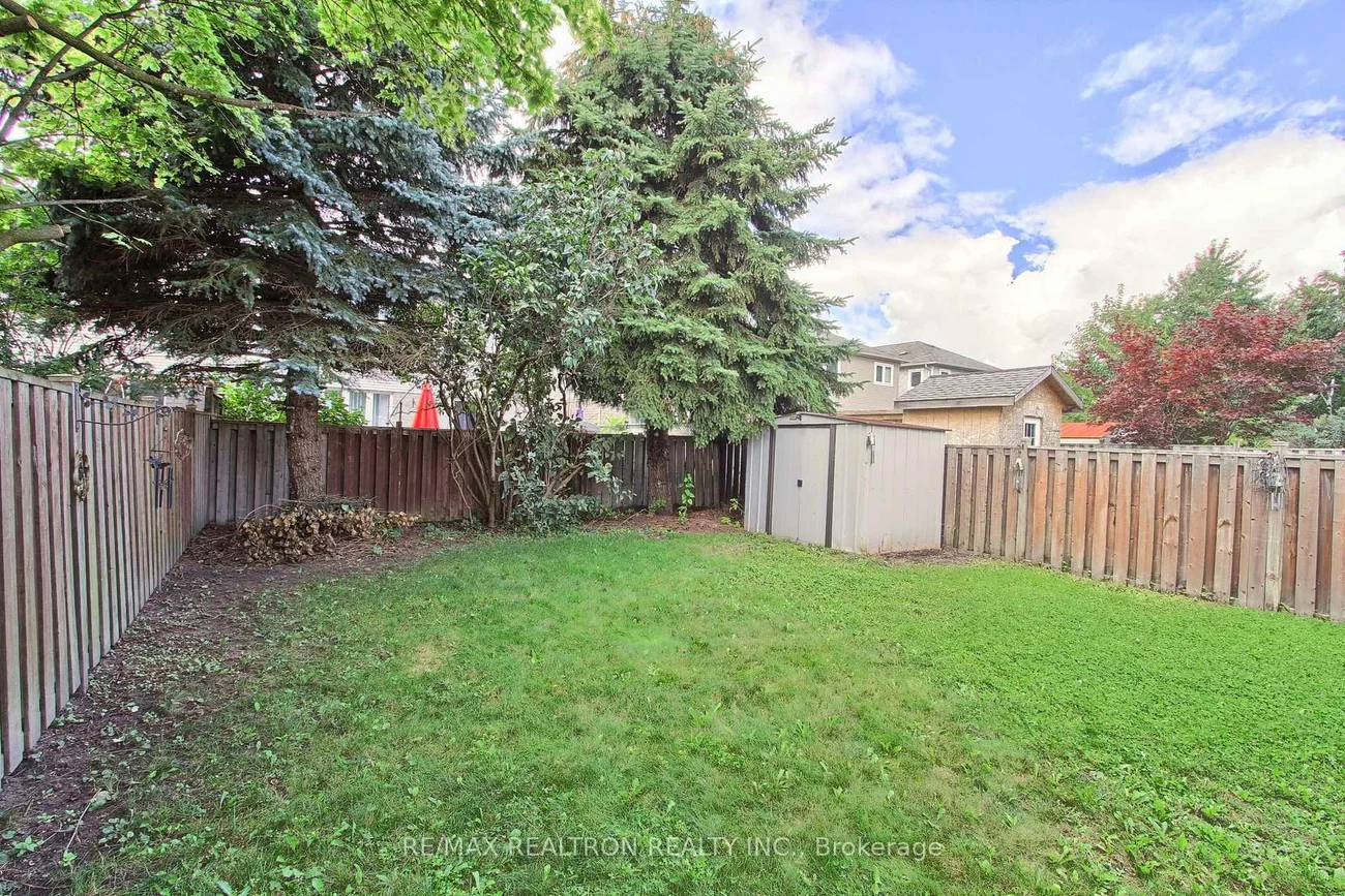 28, Longview, Bradford, Bradford West Gwillimbury