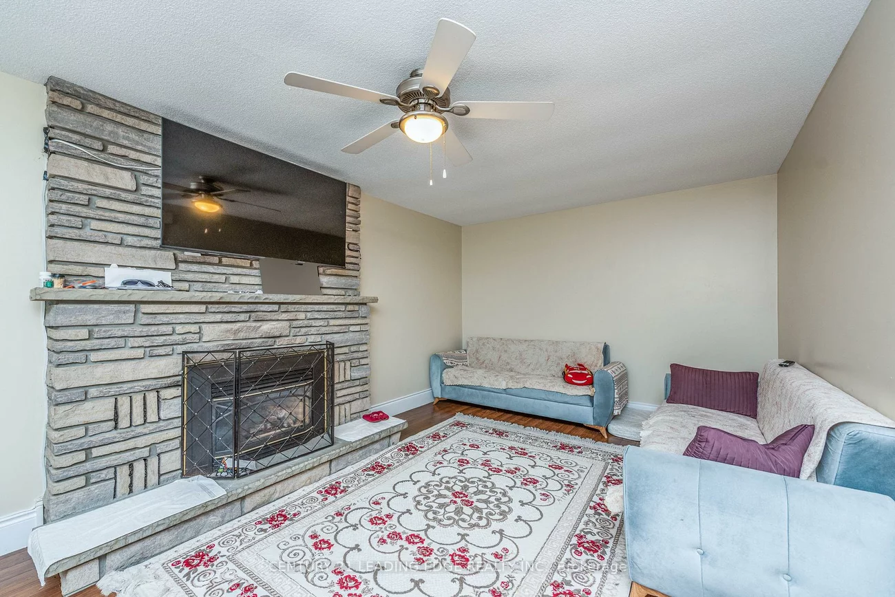 78, Crown, Bradford, Bradford West Gwillimbury