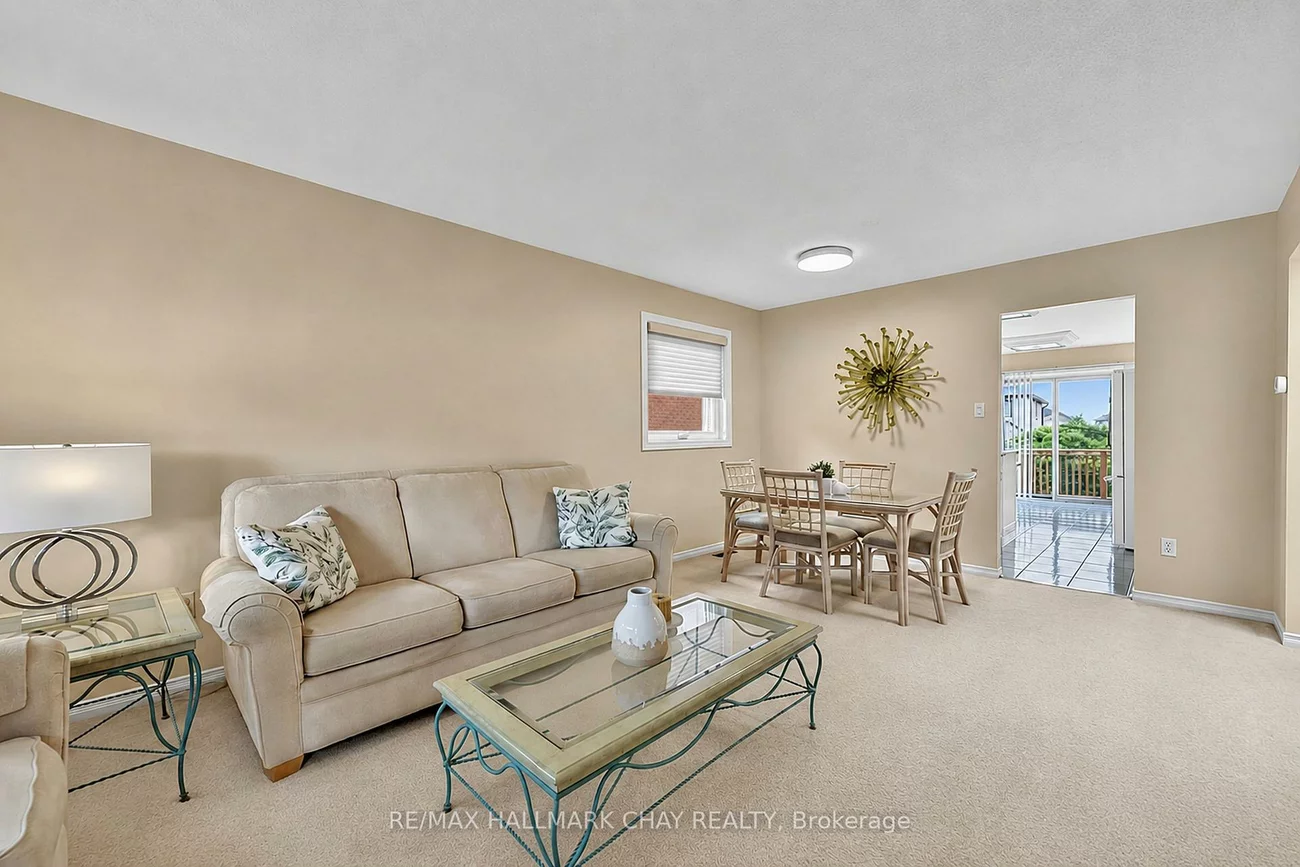 207, Melbourne, Bradford, Bradford West Gwillimbury
