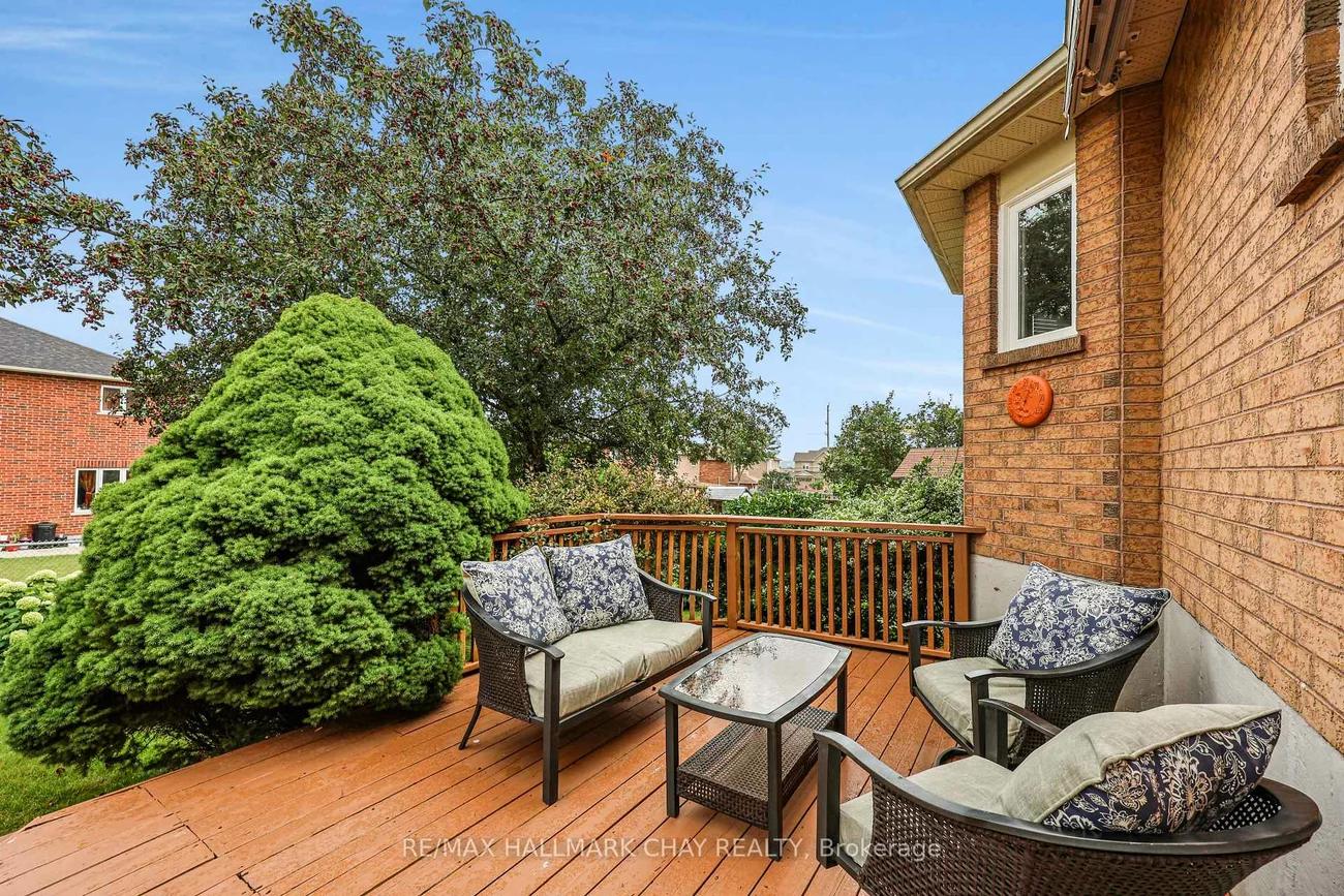 207, Melbourne, Bradford, Bradford West Gwillimbury