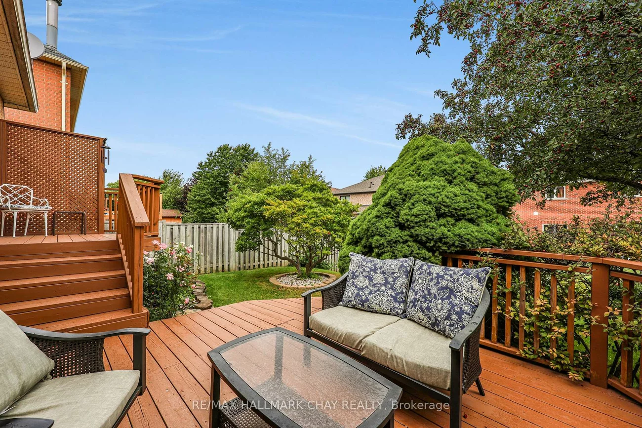 207, Melbourne, Bradford, Bradford West Gwillimbury