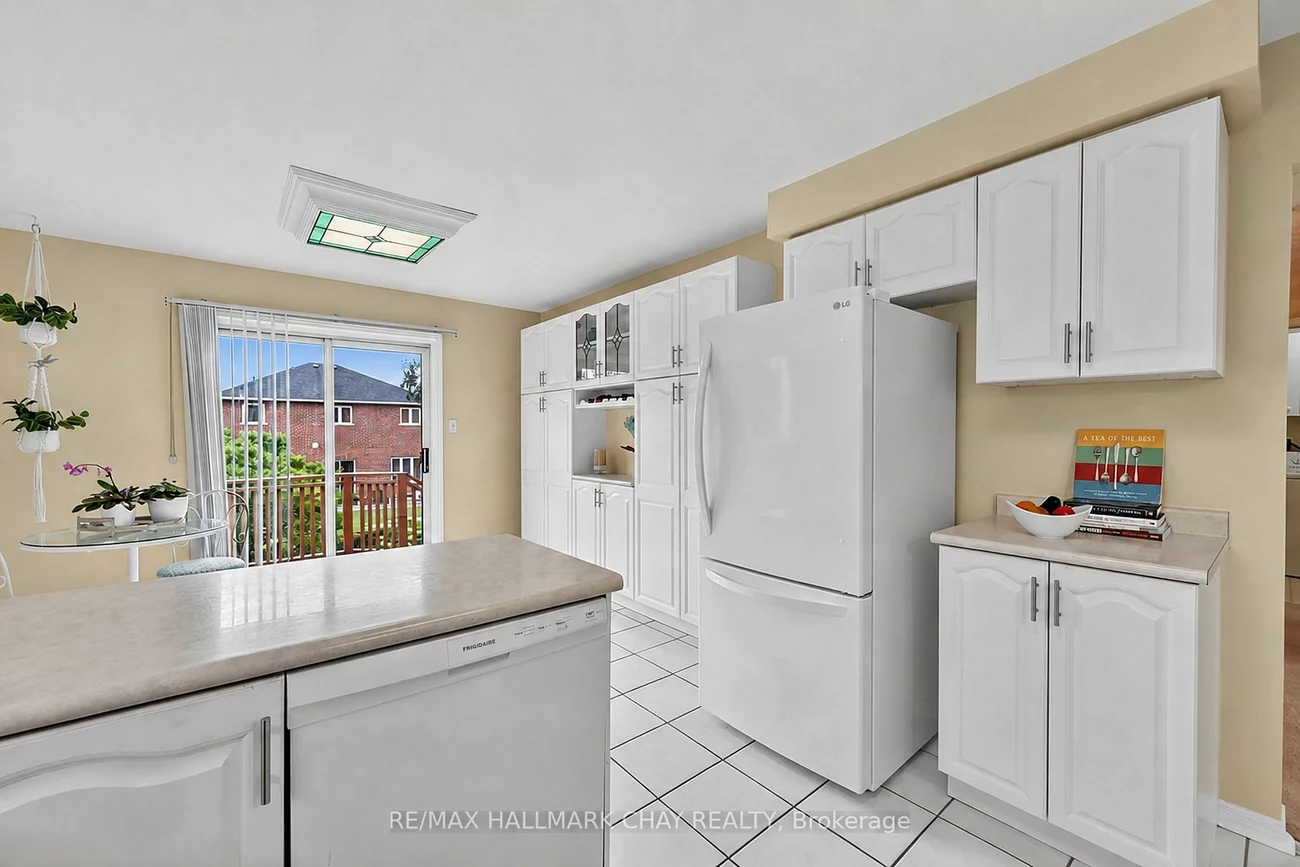207, Melbourne, Bradford, Bradford West Gwillimbury