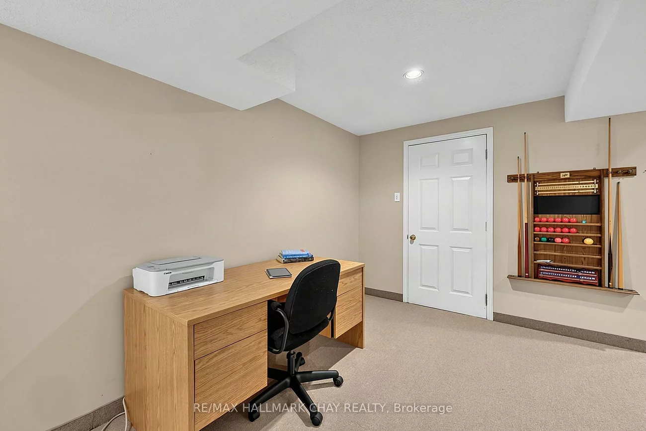 207, Melbourne, Bradford, Bradford West Gwillimbury
