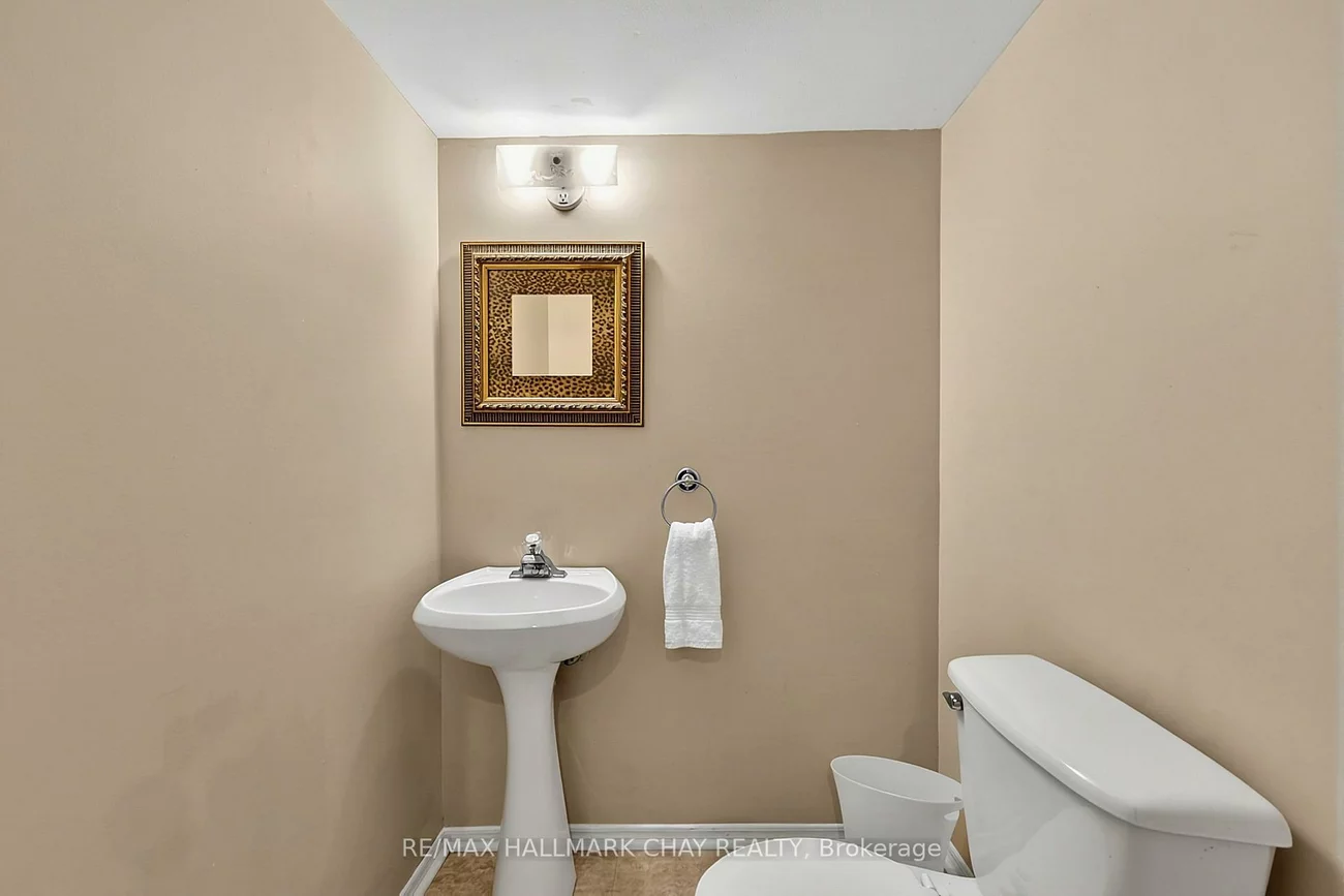 207, Melbourne, Bradford, Bradford West Gwillimbury