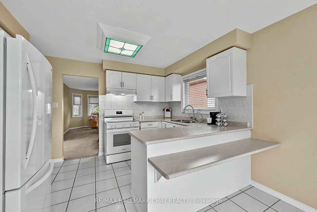 207, Melbourne, Bradford, Bradford West Gwillimbury