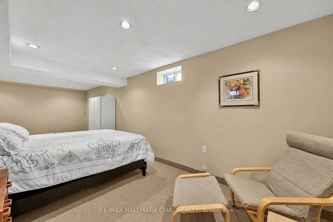 207, Melbourne, Bradford, Bradford West Gwillimbury