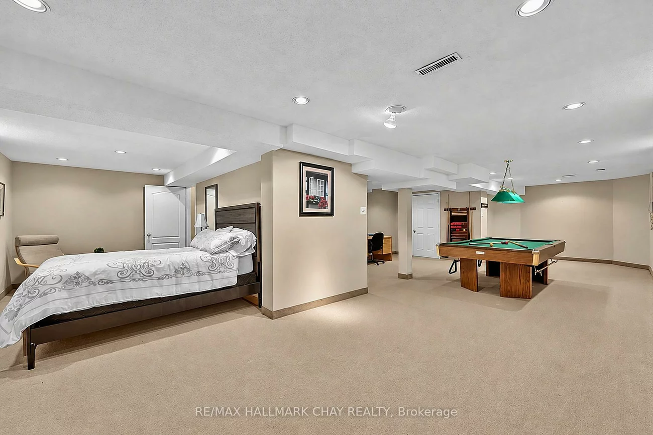 207, Melbourne, Bradford, Bradford West Gwillimbury
