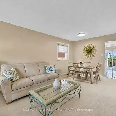 207, Melbourne, Bradford, Bradford West Gwillimbury