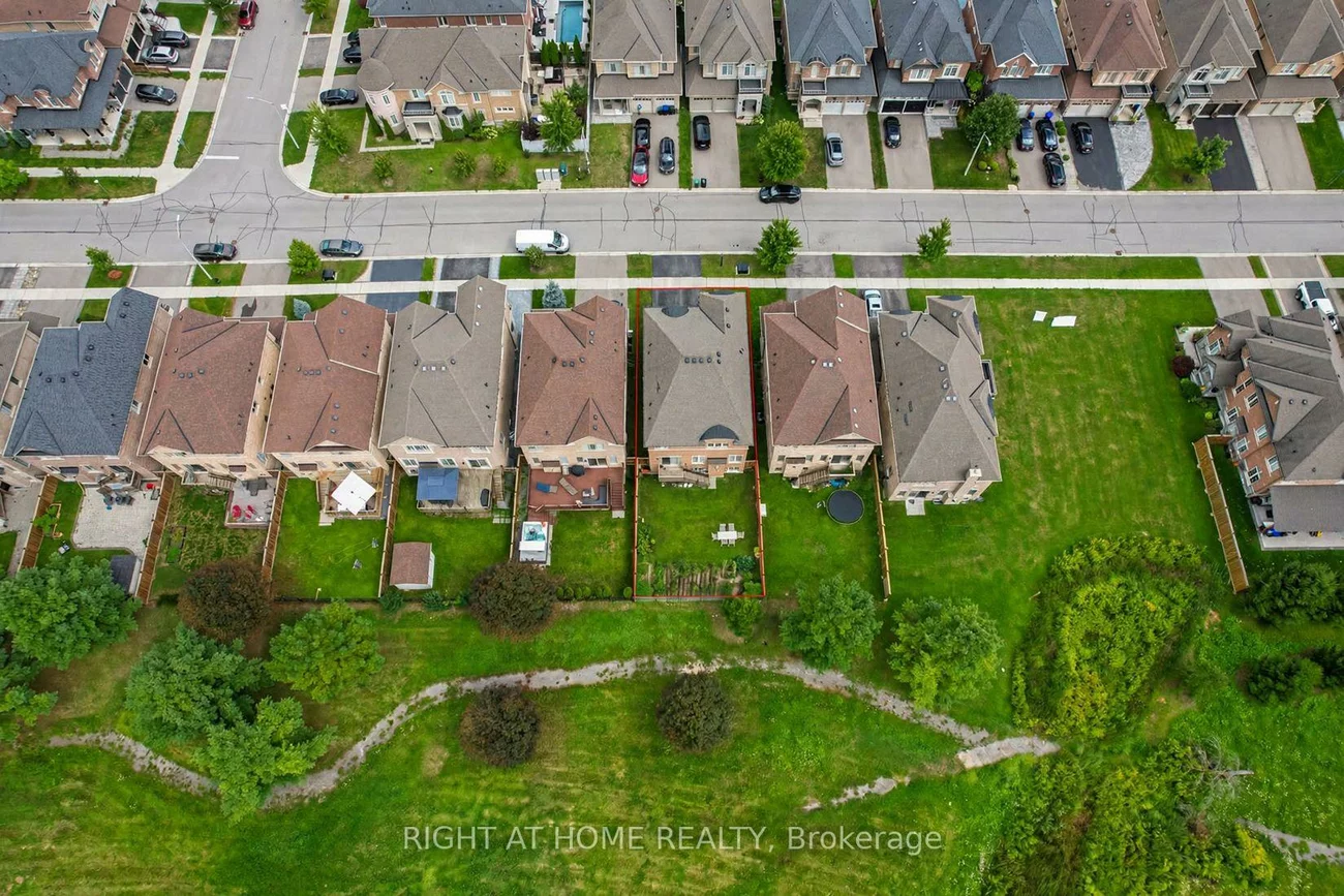 96, Inverness, Bradford, Bradford West Gwillimbury