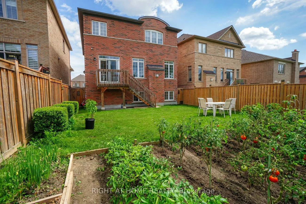 96, Inverness, Bradford, Bradford West Gwillimbury