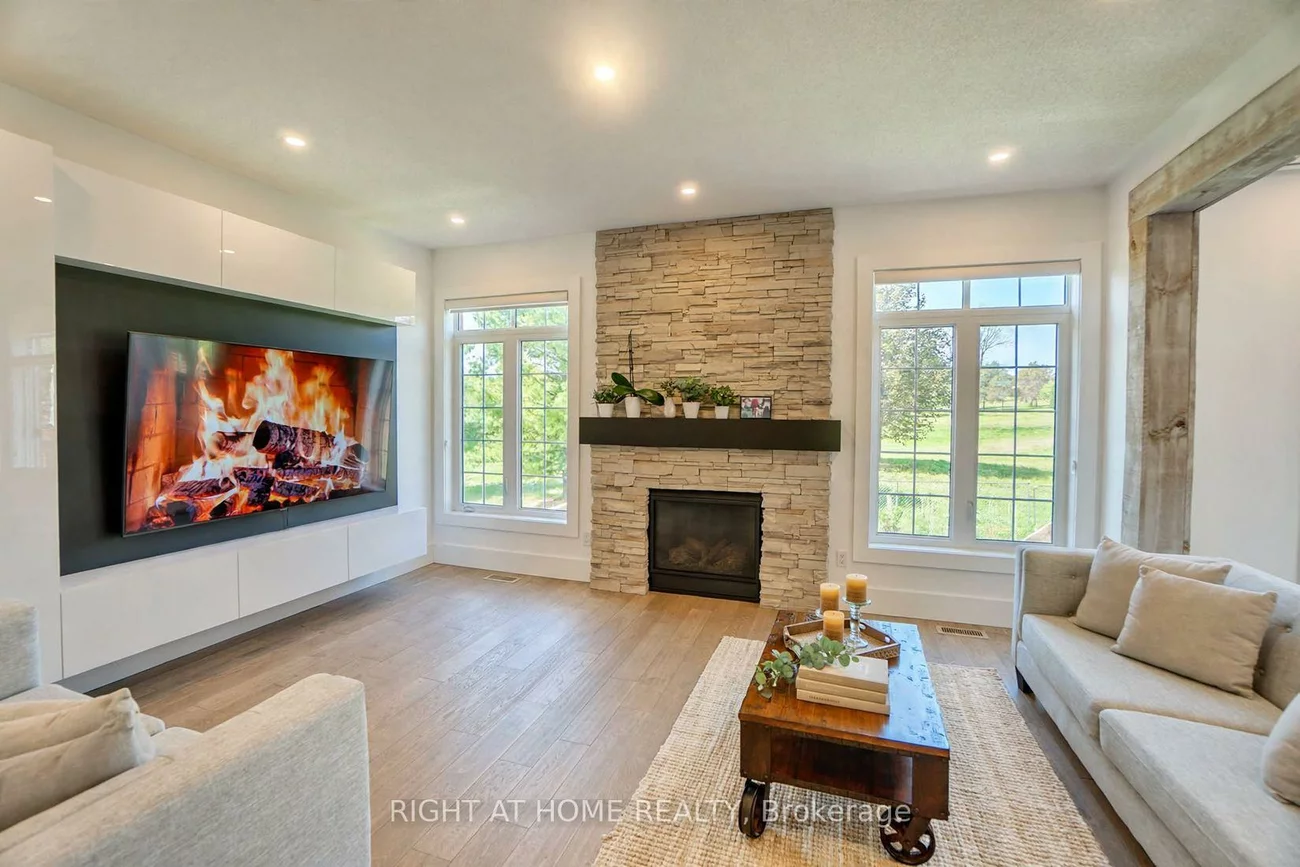 96, Inverness, Bradford, Bradford West Gwillimbury