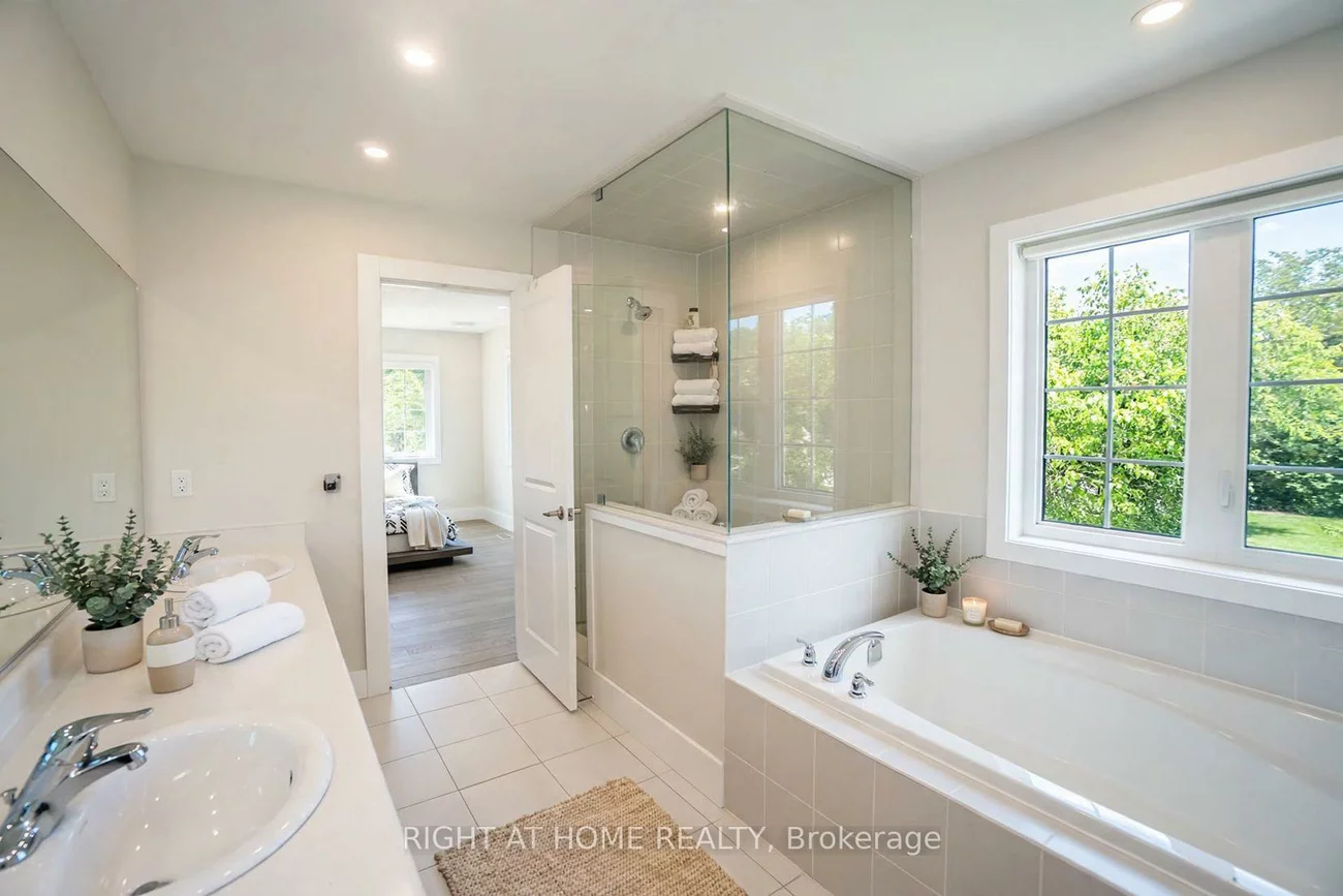 96, Inverness, Bradford, Bradford West Gwillimbury