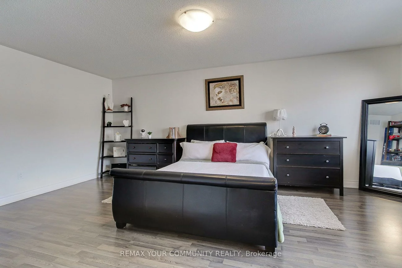 26, Hodgson, Bradford, Bradford West Gwillimbury