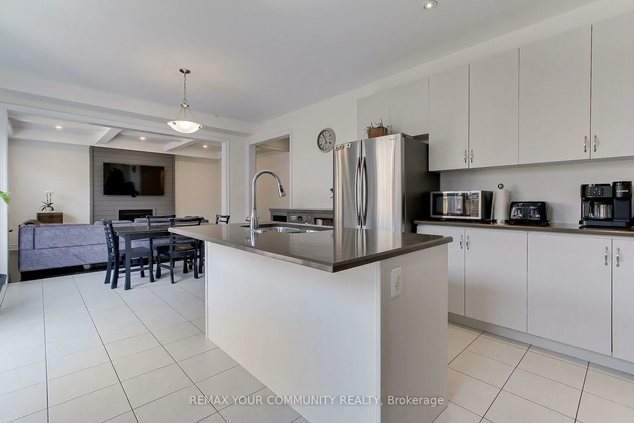 26, Hodgson, Bradford, Bradford West Gwillimbury