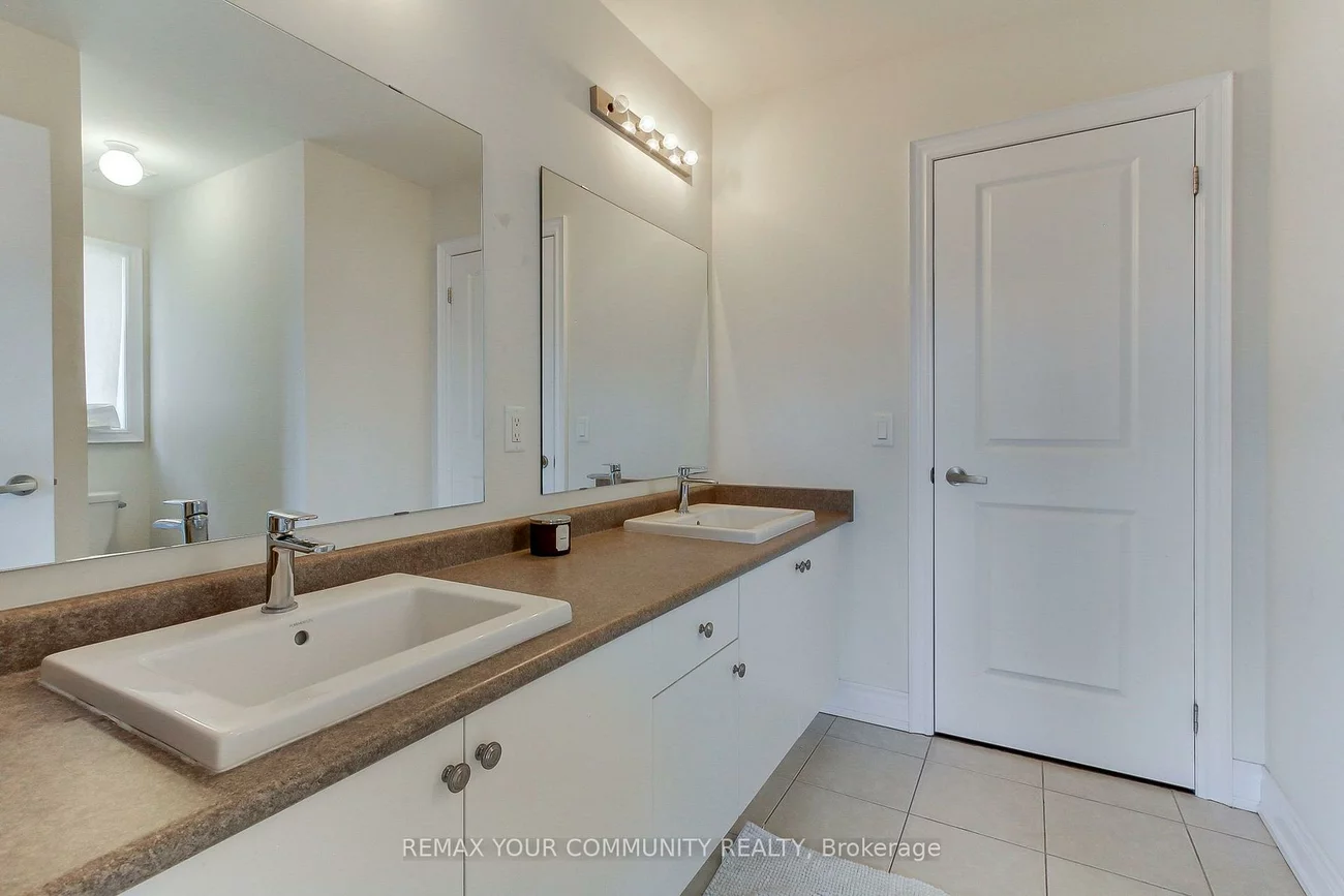 26, Hodgson, Bradford, Bradford West Gwillimbury