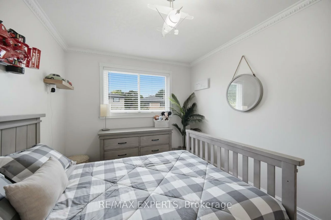 444, Maplegrove, Bradford, Bradford West Gwillimbury