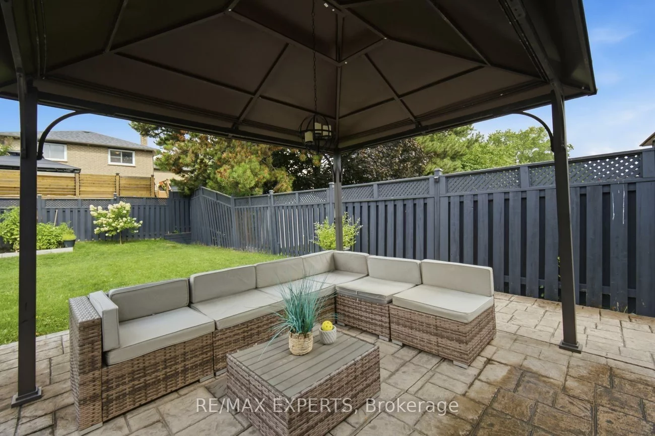 444, Maplegrove, Bradford, Bradford West Gwillimbury