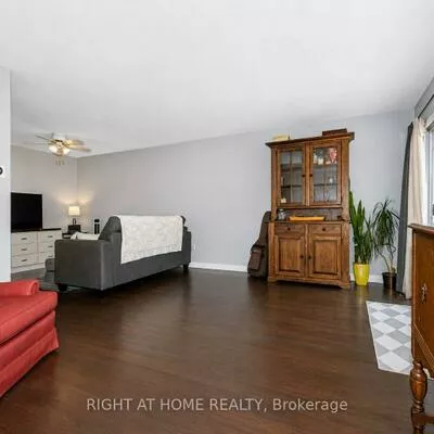 229, Britannia, Bradford, Bradford West Gwillimbury