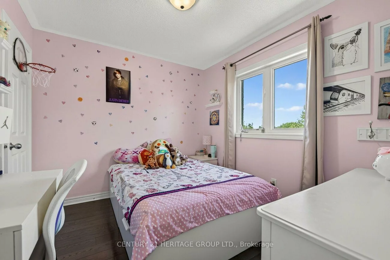 39, Booth, Bradford, Bradford West Gwillimbury