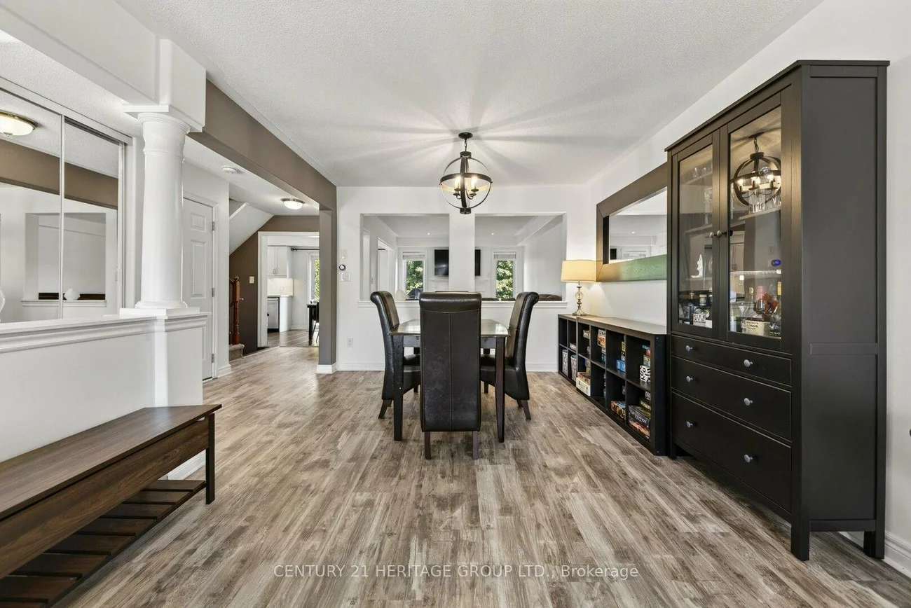 39, Booth, Bradford, Bradford West Gwillimbury