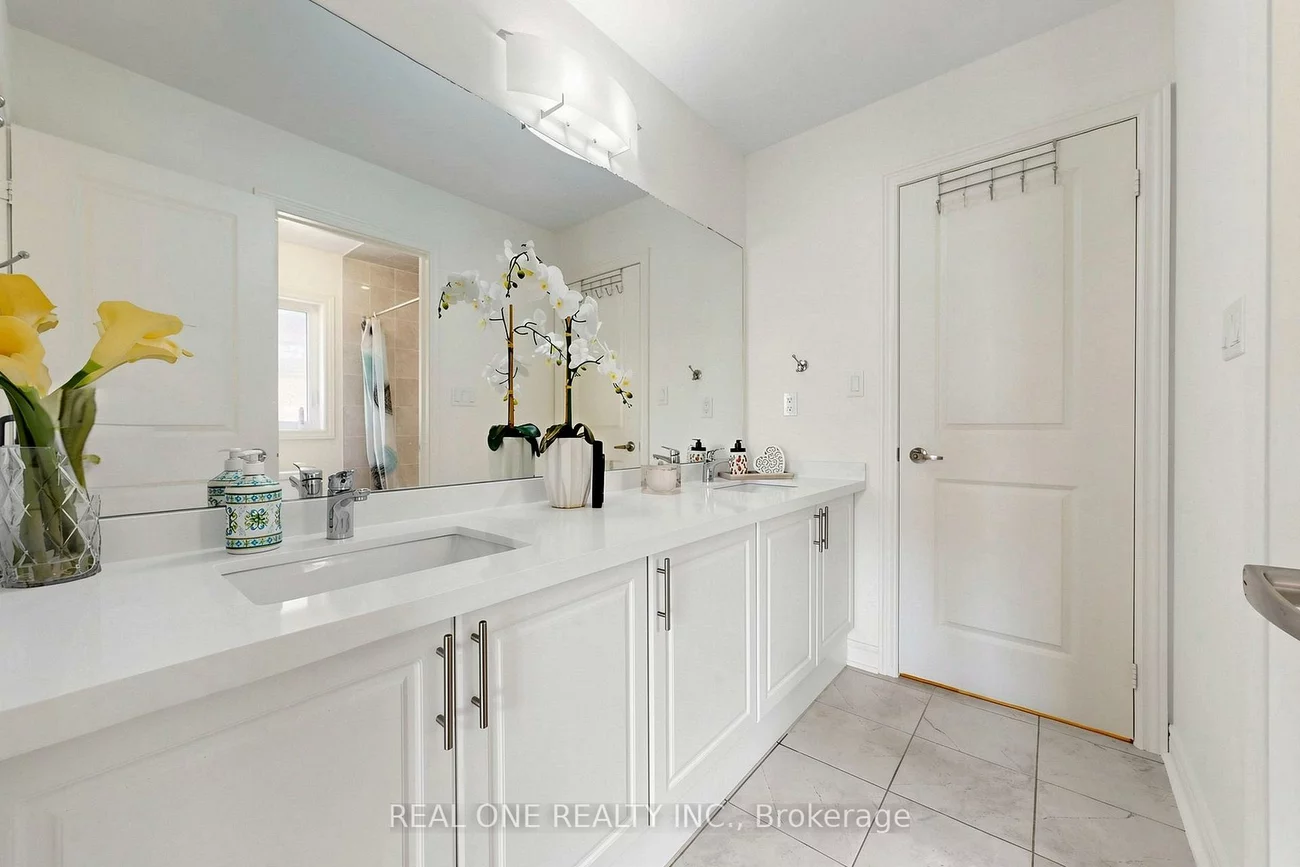 48, Lanark, Bradford, Bradford West Gwillimbury